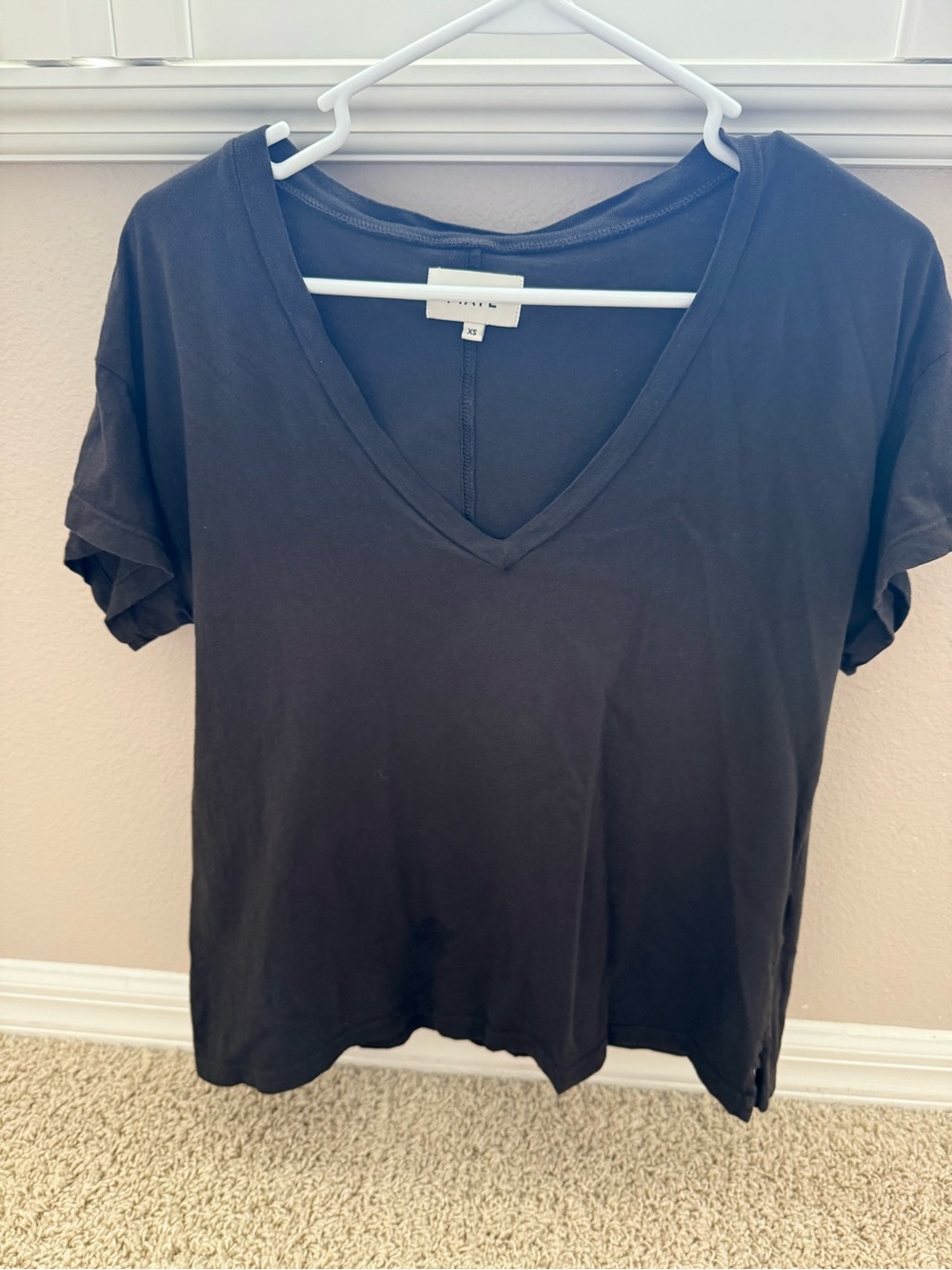 Mate the label organic cotton V-Neck Short Sleeve Top - Black, size xs.